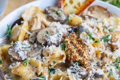Creamy-Asiago-Chicken-and-Mushroom-Tortellini-Soup-800-9859